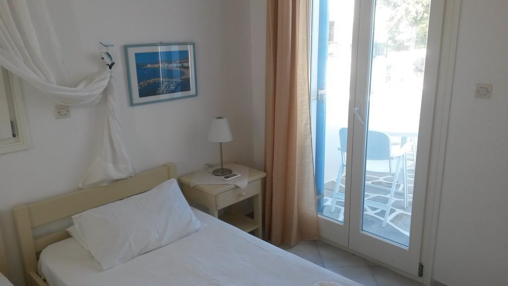 Antonia Studios Naousa  Room photo
